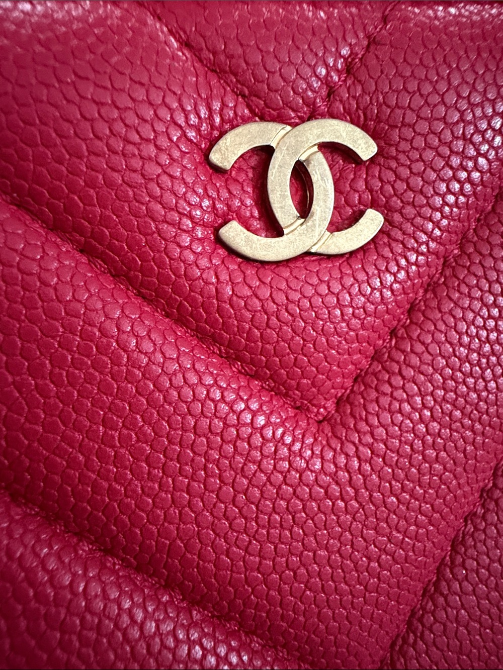 CHANEL Hot Pink/Fuscia Mini-O Case - Picture 4 of 13